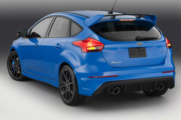 Ford focus rs vs wrx #1