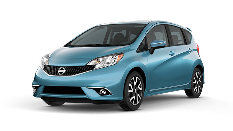 nissan versa note vs toyota yaris #6