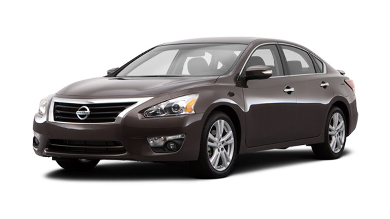 Nissan altima compared to nissan sentra #2