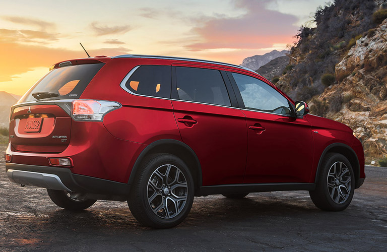 2015 Mitsubishi Outlander Sport vs. 2015 Subaru Forester