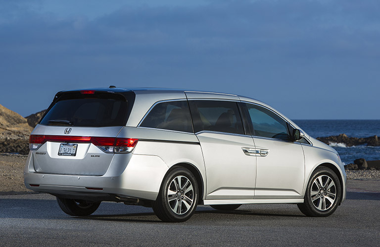 Kia sedona vs honda odyssey 2013 #4