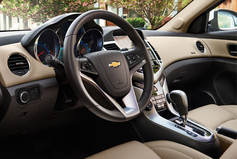 2014 Chevy Cruze vs. 2014 Hyundai Elantra